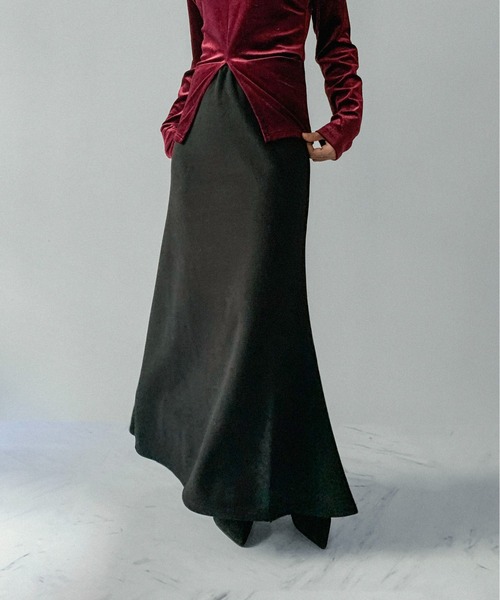 on:nue（オンニュ）の「【on:nue】[サイズ展開あり！/4色展開] ウールライクフレアマキシリラックススカート（スカート・レディース・グレー/ブラック/アイボリー/ブラウン・LARGE/MEDIUM）」の12枚目の写真