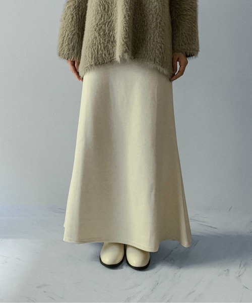 on:nue（オンニュ）の「【on:nue】[サイズ展開あり！/4色展開] ウールライクフレアマキシリラックススカート（スカート・レディース・グレー/ブラック/アイボリー/ブラウン・LARGE/MEDIUM）」の18枚目の写真