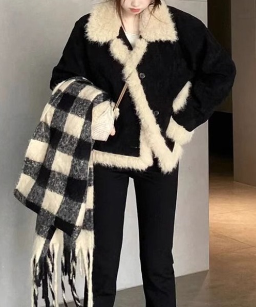 Mejoul（メジュール）の「コーデュロイボアパイピングジャケット（その他アウター・レディース・ブラック・M/L）」の3枚目の写真