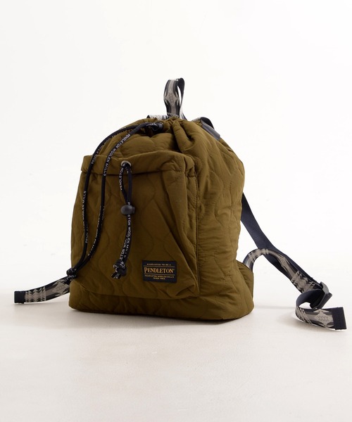PENDLETON（ペンドルトン）の「PENDLETON ペンドルトン DIAMOND RIDGE QUILTING KNAPSACK ダイアモンドリッジ キルティング ナップサック（バックパック/リュック・レディース・オリーブドラブ/ブラック・FREE）」の4枚目の写真