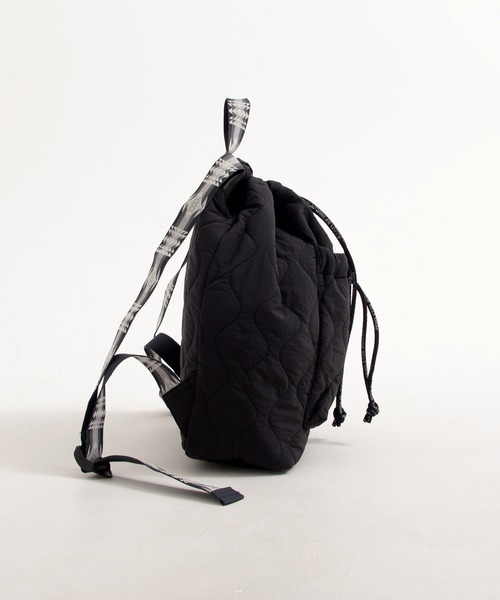 PENDLETON（ペンドルトン）の「PENDLETON ペンドルトン DIAMOND RIDGE QUILTING KNAPSACK ダイアモンドリッジ キルティング ナップサック（バックパック/リュック・レディース・オリーブドラブ/ブラック・FREE）」の6枚目の写真