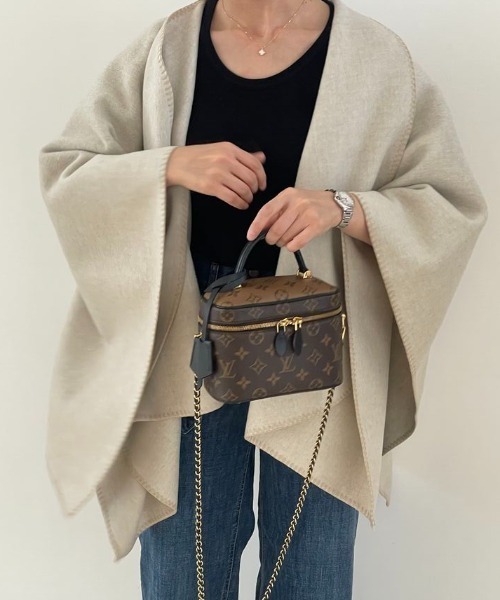 Diosfront（ディオスフロント）の「オーバーサイズニットメルトンポンチョ（ポンチョ・レディース・グレー/キャメル・FREE）」の4枚目の写真