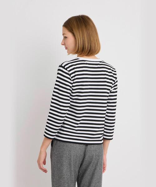 agnes b.(アニエスベー)の「細ボーダー コットン 七分袖 Tシャツ ”Lil Cool”(Tシャツ/カットソー・レディース・ブラック×ホワイト・2/1/3)」の4枚目の写真