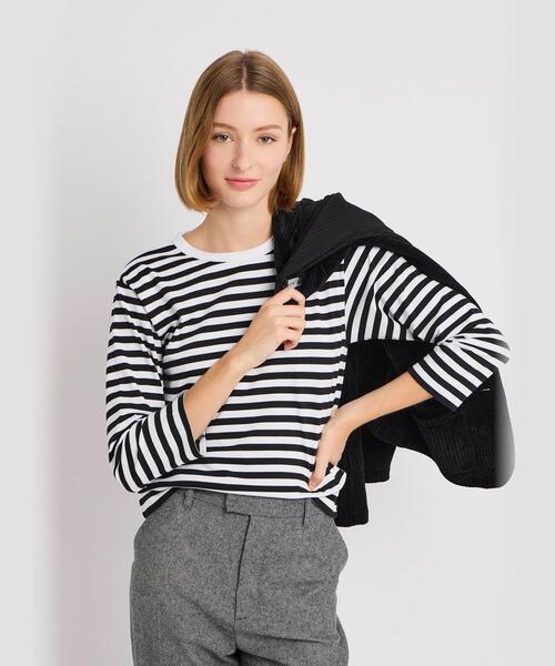 agnes b.(アニエスベー)の「細ボーダー コットン 七分袖 Tシャツ ”Lil Cool”(Tシャツ/カットソー・レディース・ブラック×ホワイト・2/1/3)」の6枚目の写真