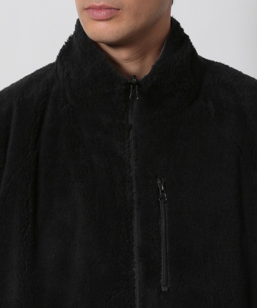 LAKOLE（ラコレ）の「リバーシブルボアブルゾン / 598363（ブルゾン・メンズ・ブラック/カーキ/チャコール・LARGE/MEDIUM）」の20枚目の写真