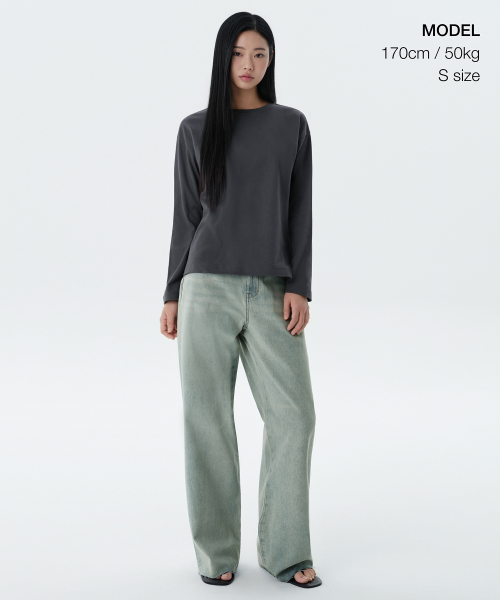 MUSINSA STANDARD WOMAN（ムシンサスタンダードウーマン）の「ウィメンズリラックスクルーネック長袖Tシャツ[ダークグレー]（Tシャツ/カットソー・レディース・その他・SMALL/LARGE/X-LARGE/X-SMALL/MEDIUM）」の2枚目の写真