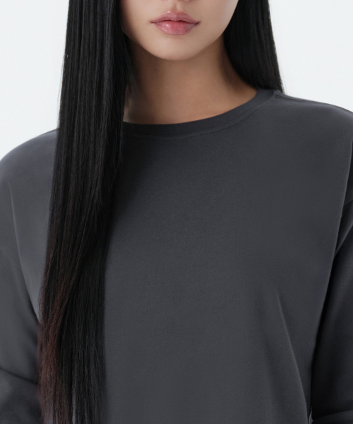 MUSINSA STANDARD WOMAN（ムシンサスタンダードウーマン）の「ウィメンズリラックスクルーネック長袖Tシャツ[ダークグレー]（Tシャツ/カットソー・レディース・その他・SMALL/LARGE/X-LARGE/X-SMALL/MEDIUM）」の4枚目の写真