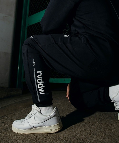 reversal.dogi.design.works(リバーサル・ドーギ・デザイン・ワークス)の「<reversal/リバーサル>OFF_THE CAGE Reflective Jogger Pants(その他パンツ・メンズ・ブラック・XX-LARGE/LARGE/MEDIUM/X-LARGE)」の15枚目の写真