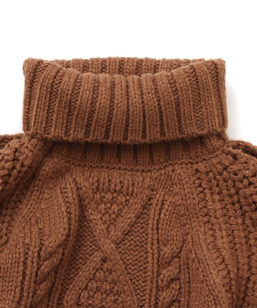 atmos pink(アトモスピンク)の「atmos pink Slit Cable Knit Tops / アトモス ピンク スリット ケーブル ニット トップス(ニット/セーター・レディース・オフホワイト/ブラウン/グリーン・FREE)」の15枚目の写真