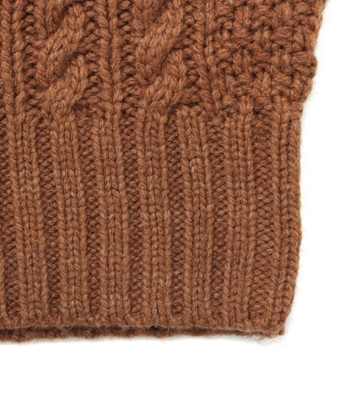 atmos pink(アトモスピンク)の「atmos pink Slit Cable Knit Tops / アトモス ピンク スリット ケーブル ニット トップス(ニット/セーター・レディース・オフホワイト/ブラウン/グリーン・FREE)」の17枚目の写真