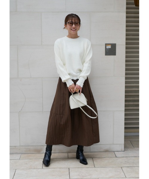 BeBeoD(べベッド)の「ティアードキルティングスカート(スカート・レディース・ブラック/アイボリー/グレー/ブラウン・フリー)」の4枚目の写真