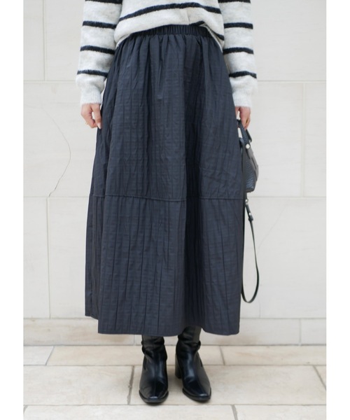 BeBeoD(べベッド)の「ティアードキルティングスカート(スカート・レディース・ブラック/アイボリー/グレー/ブラウン・フリー)」の11枚目の写真