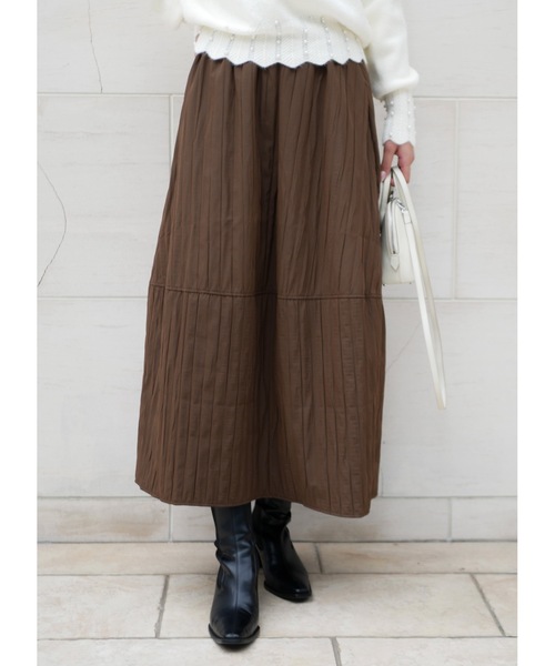 BeBeoD(べベッド)の「ティアードキルティングスカート(スカート・レディース・ブラック/アイボリー/グレー/ブラウン・フリー)」の17枚目の写真