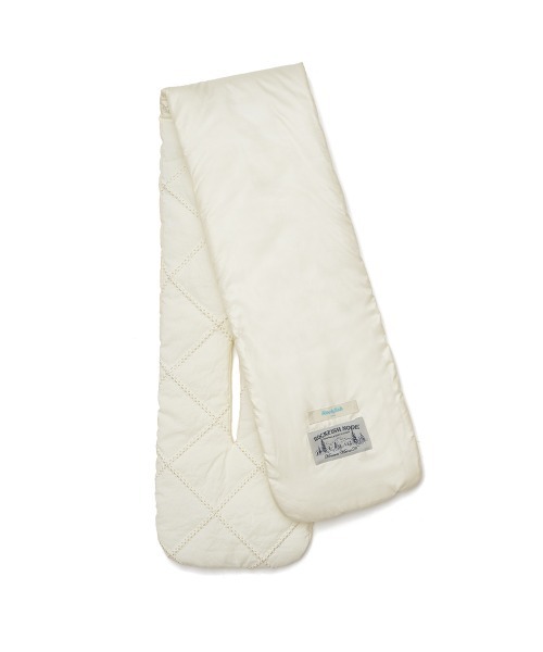 ROCKFISH WEATHERWEAR(ロックフィッシュウェザーウェア)の「PADDED NYLON SCARF(マフラー・レディース・ブラック/クリーム/スカイブルー/マスタード/ベージュ・FREE)」の3枚目の写真