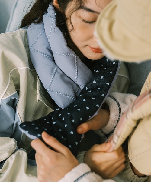 ROCKFISH WEATHERWEAR(ロックフィッシュウェザーウェア)の「PADDED NYLON SCARF(マフラー・レディース・ブラック/クリーム/スカイブルー/マスタード/ベージュ・FREE)」の20枚目の写真