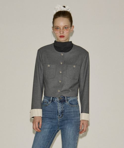 SALON DE YOHN(サロンドヨーン)の「Cuffs Crop Jacket_ Gray(テーラードジャケット・レディース・グレー・SMALL/MEDIUM)」の3枚目の写真