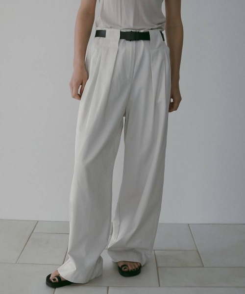 anuke(アンヌーク)の「anuke Twill Loose Pants ツイルルーズパンツ/62610708(その他パンツ・レディース・ベージュ/アイボリー・36/38)」の1枚目の写真