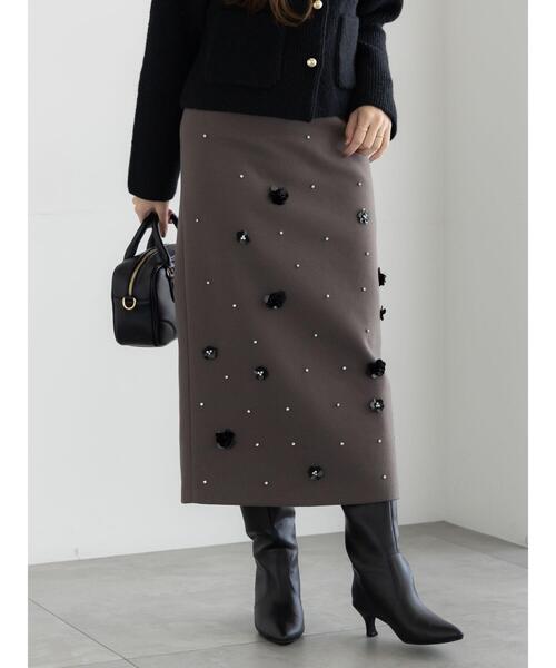 Te chichi(テチチ)の「ビジューデザインナロースカート《2025winter catalog item》(スカート・レディース・ネイビー/モカ・F)」の8枚目の写真