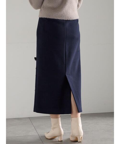Te chichi(テチチ)の「ビジューデザインナロースカート《2025winter catalog item》(スカート・レディース・ネイビー/モカ・F)」の13枚目の写真