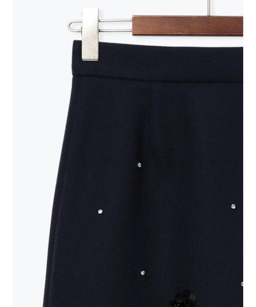 Te chichi(テチチ)の「ビジューデザインナロースカート《2025winter catalog item》(スカート・レディース・ネイビー/モカ・F)」の22枚目の写真