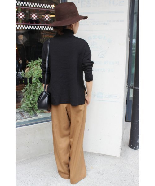 SLOBE IENA（スローブイエナ）の「《追加》ベルトツキワイドタックパンツ◆（その他パンツ・レディース・ブラック/キャメル/グレー・40/38/36）」の9枚目の写真