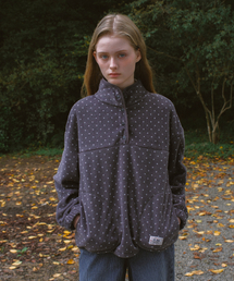 YUPPE（ヨッペ）の「ボタンドットフリース_チャコール（その他アウター）」