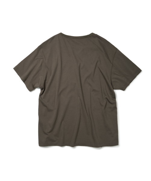 ETCE(イーティーシーイー)の「CURVED HENLEY NECK TEE (BROWN)(Tシャツ/カットソー・メンズ・その他・LARGE/X-LARGE/MEDIUM)」の2枚目の写真