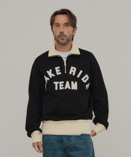 WMC(ダブリューエムシー)の「レタリングスウェットハーフジップ_BLACK(その他トップス・メンズ・ブラック・MEDIUM/LARGE/X-LARGE)」の3枚目の写真