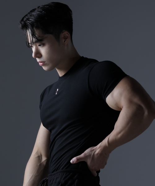 CARMID（カミド）の「マッスルフィットスリーブ半袖Tシャツ（Tシャツ/カットソー・メンズ・その他・MEDIUM/LARGE/X-LARGE/XX-LARGE）」の5枚目の写真
