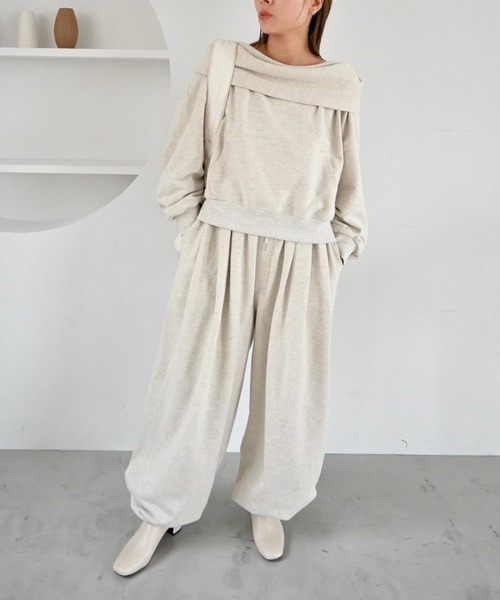 WILLFULLY(ウィルフリー)の「volume tuck drawstring hem sweat PT(スウェットパンツ・レディース・オートミール/グレー系その他/ベージュ系その他・FREE)」の6枚目の写真