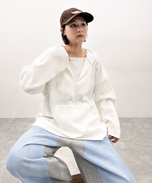 niko and...（ニコアンド）の「[MODE NORM CORE] ワッフルメキシカンパーカー（パーカー・レディース・ネイビー/ナチュラル/オフホワイト・FREE）」の6枚目の写真