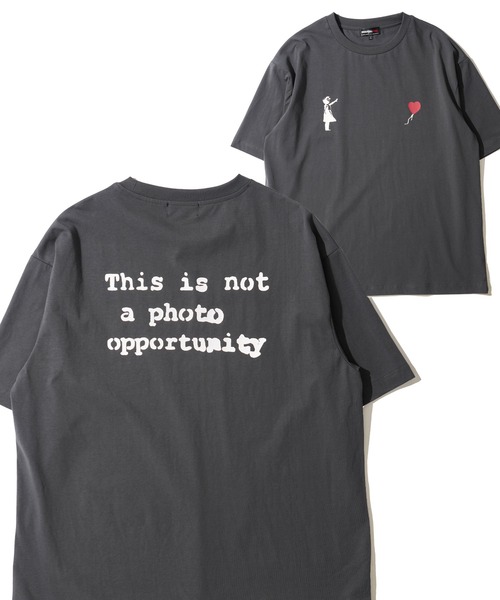 BRANDALISED（ブランダライズド）の「【BRANDALISED/ブランダライズド】グラフィティアートプリント クルーネックTシャツ 冷感天竺（Tシャツ/カットソー・メンズ・アイボリー/ブラック/チャコールグレー・X-LARGE/LARGE/MEDIUM）」の3枚目の写真