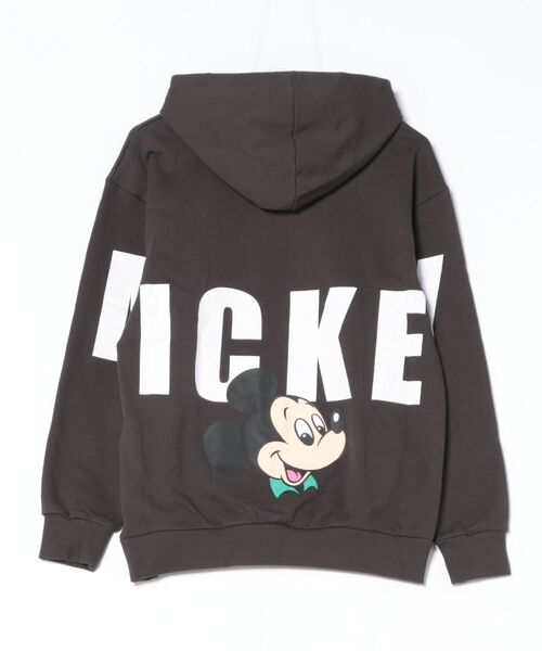Disney(ディズニー)の「親子お揃い ディズニー バックロゴパーカー 1206A(パーカー・レディース・ブラック×レッド/その他9・ユニセックスM/ユニセックスL/ユニセックスXL/ユニセックスS)」の3枚目の写真