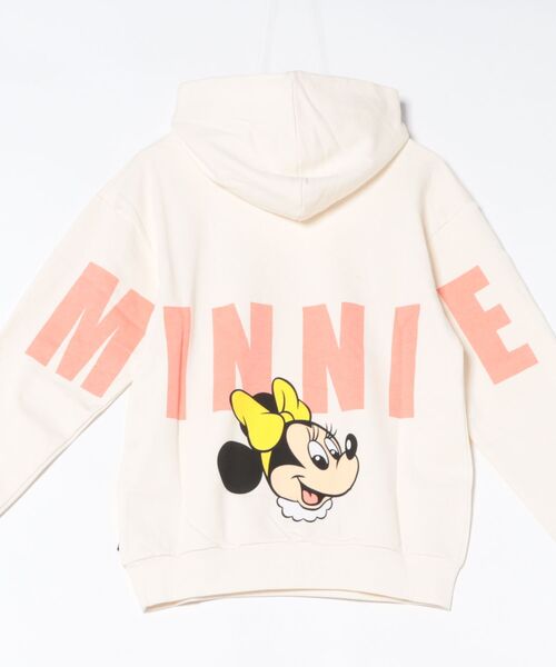Disney(ディズニー)の「親子お揃い ディズニー バックロゴパーカー 1206A(パーカー・レディース・ブラック×レッド/その他9・ユニセックスM/ユニセックスL/ユニセックスXL/ユニセックスS)」の5枚目の写真