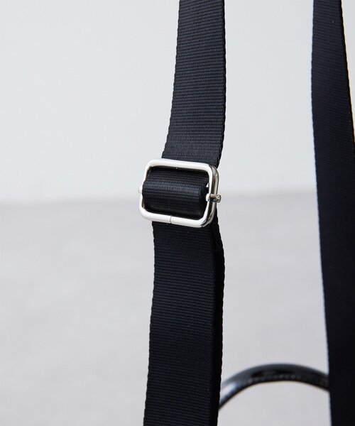 Whim Gazette（ウィムガゼット）の「【Hoaw.】PVCボストンバッグ S（ボストンバッグ・レディース・ブラック・FREE）」の15枚目の写真