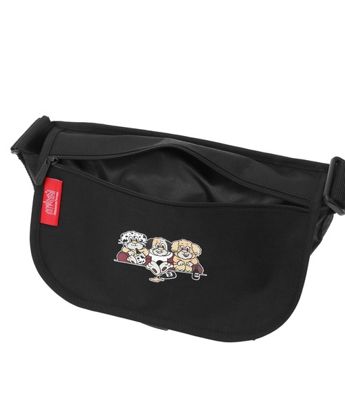 Manhattan Portage（マンハッタンポーテージ）の「NYLON MESSENGER BAG (SM) FLAPZIPPER POCKET SAUCY DOG（メッセンジャーバッグ・メンズ・ブラック・SMALL）」の7枚目の写真