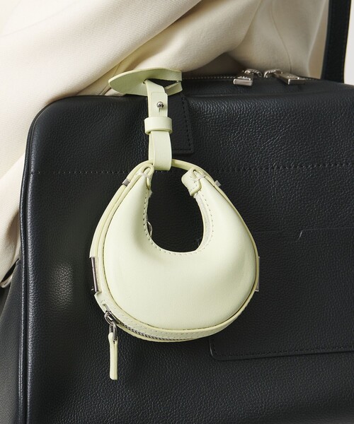 UNITED ARROWS（ユナイテッドアローズ）の「【別注】＜OSOI＞TONI MINI MINI チャーム（キーホルダー・レディース・レッド/ライム/ブラック・FREE）」の4枚目の写真