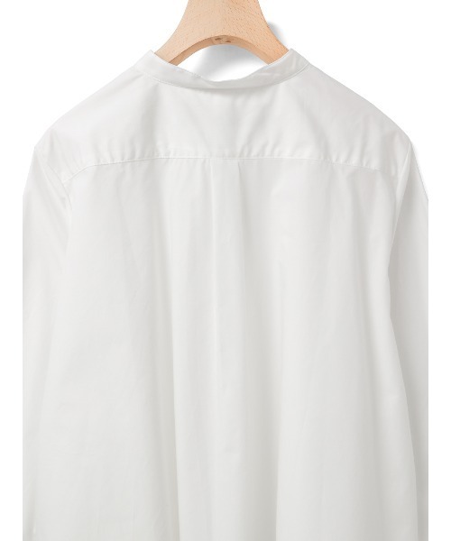 A line band collar shirt