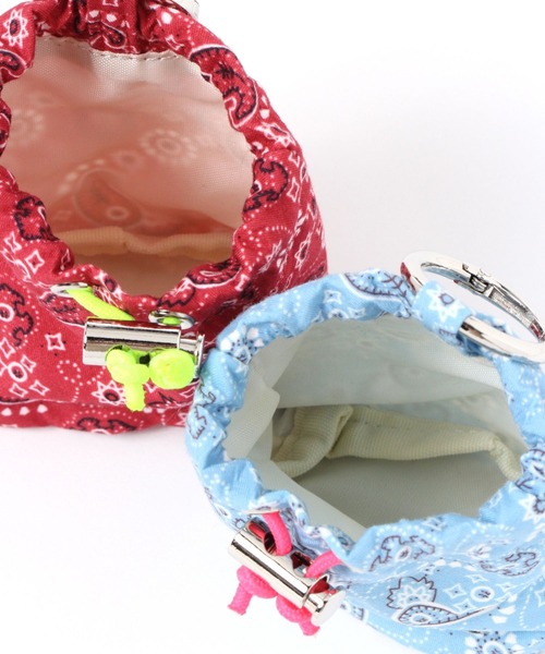 niko and...（ニコアンド）の「バンダナ巾着チャーム（チャーム・レディース・レッド/ブラック/ライトブルー・0）」の11枚目の写真