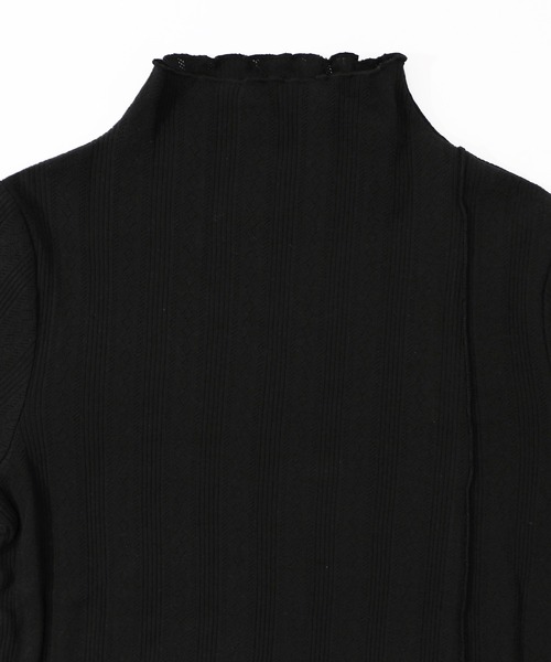 iS ScoLar（イズスカラー）の「561204：花蝶柄テレコ素材メロウ入りインナー（Tシャツ/カットソー・レディース・サックスブルー/ブラック/アイボリー・M）」の16枚目の写真