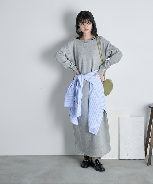 THE YOn(ザヨン)の「コットン裏毛バックオープンワンピース(ワンピース・レディース・グレー/チャコールグレー/クリーム/ピンク・FREE)」の5枚目の写真