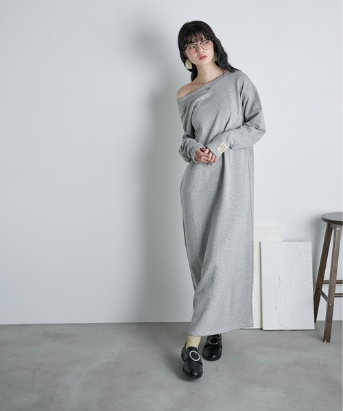 THE YOn(ザヨン)の「コットン裏毛バックオープンワンピース(ワンピース・レディース・グレー/チャコールグレー/クリーム/ピンク・FREE)」の16枚目の写真