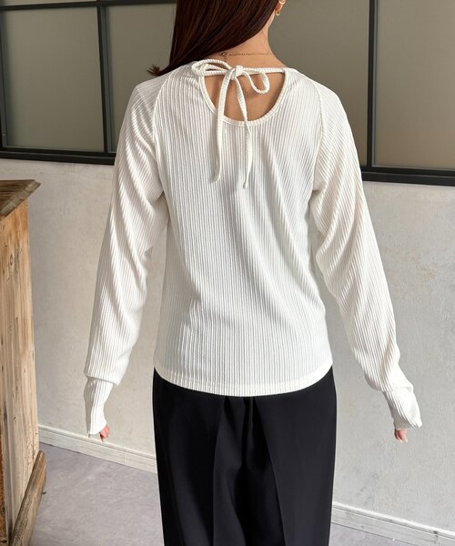 Thevon(ゼボン)の「変形ホルターネックリブプルオーバー(Tシャツ/カットソー・レディース・ベージュ/ブラック/オフホワイト・FREE)」の13枚目の写真