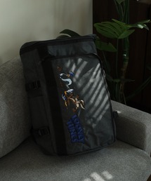 Looney Tunes（ルーニーテューンズ）の「ルーニーテューンズ ボックスリュック  WarnerBros(ワーナーブラザーズ)（バックパック/リュック）」