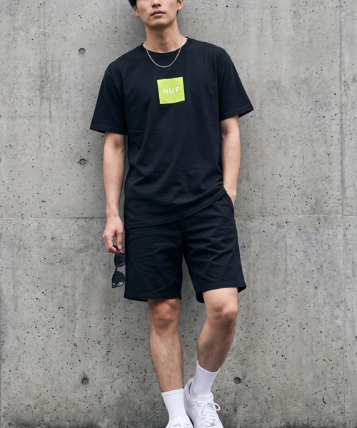 HUF(ハフ)の「【T17】【HUF/ハフ】ESSENTIALS BOX LOGO S/S TEE(Tシャツ/カットソー・メンズ・ホワイト/ブラック・MEDIUM/X-LARGE/LARGE)」の6枚目の写真