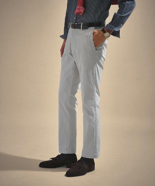 TAKEO KIKUCHI(タケオキクチ)の「【ON/OFF兼用】サイドゴアウエスト オールシーズン ストレートパンツ(スラックス・メンズ・グレー/ライトベージュ/ネイビー・01/02/03/04)」の2枚目の写真