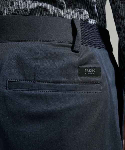 TAKEO KIKUCHI(タケオキクチ)の「【ON/OFF兼用】サイドゴアウエスト オールシーズン ストレートパンツ(スラックス・メンズ・グレー/ライトベージュ/ネイビー・01/02/03/04)」の8枚目の写真