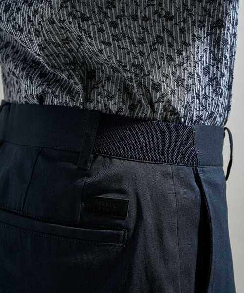 TAKEO KIKUCHI(タケオキクチ)の「【ON/OFF兼用】サイドゴアウエスト オールシーズン ストレートパンツ(スラックス・メンズ・グレー/ライトベージュ/ネイビー・01/02/03/04)」の7枚目の写真