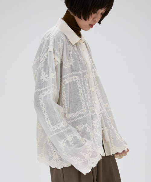 full/fill.(フルフィル)の「natural embroidery shirt / ナチュラル刺繍シャツ(シャツ/ブラウス・レディース・ナチュラル/ブラック・FREE)」の1枚目の写真