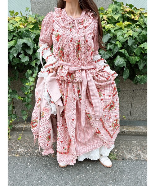 PINK HOUSE（ピンクハウス）の「苺リースプリントスカート（スカート
